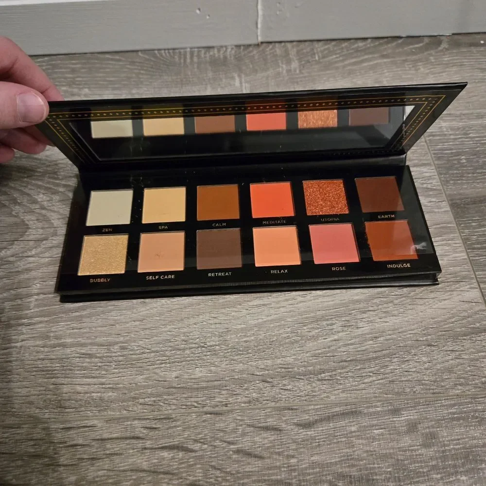 NEW Ace Beaute Serenity Eyeshadow‎ Palette LIMITED EDITION 12 Colors
